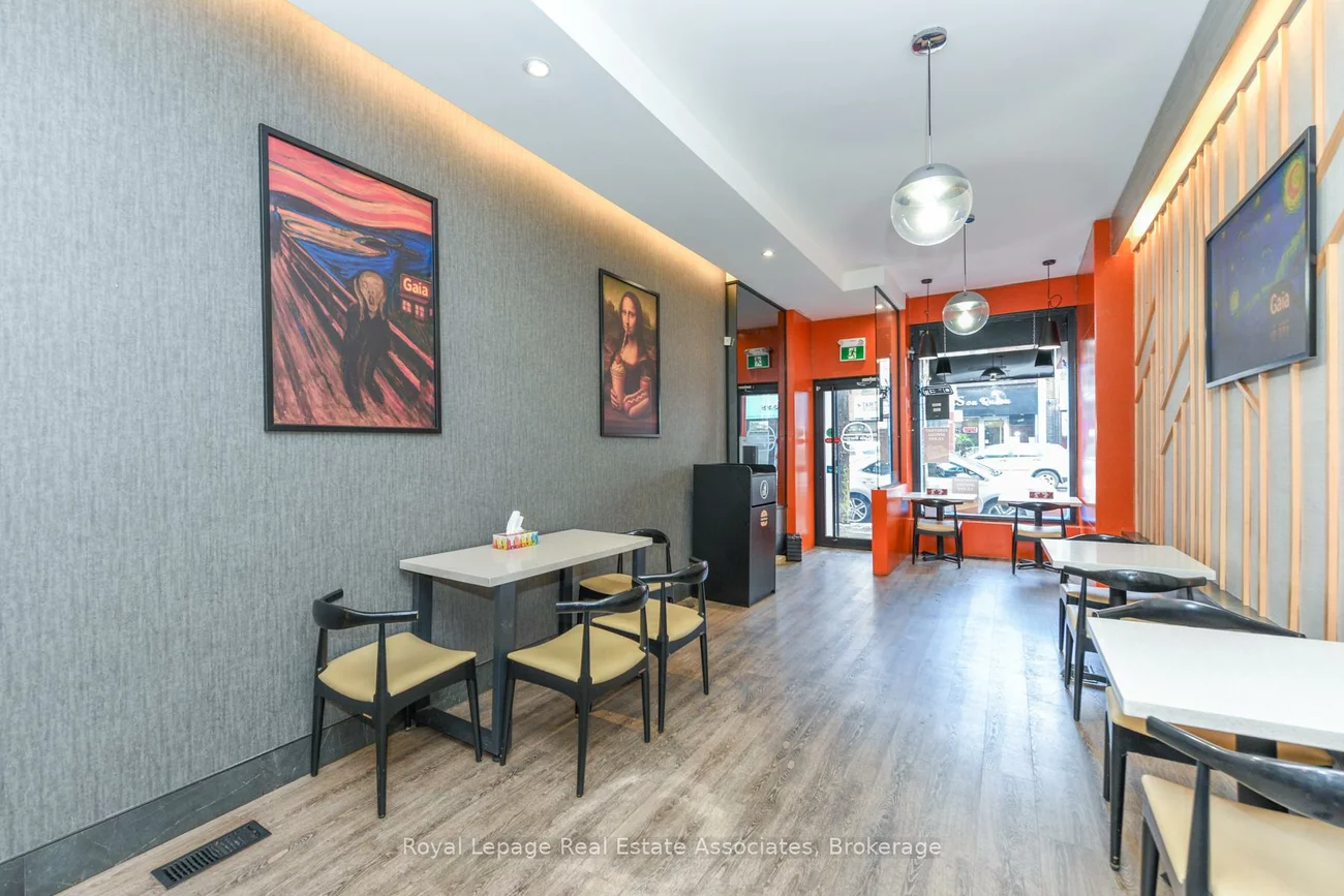 671, Queen, Niagara, Toronto