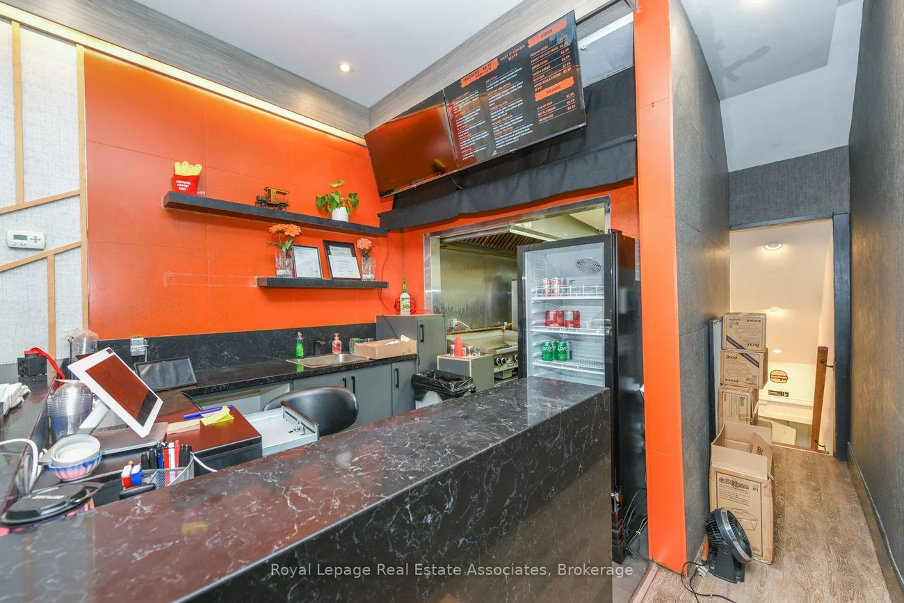 671, Queen, Niagara, Toronto