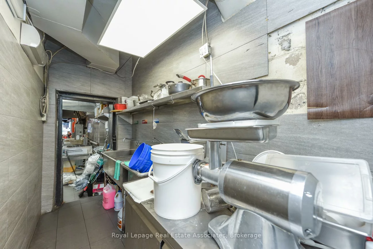 671, Queen, Niagara, Toronto