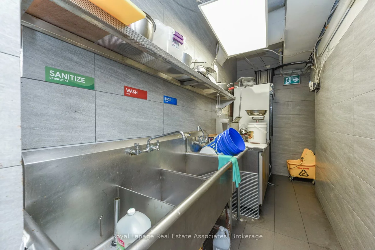 671, Queen, Niagara, Toronto