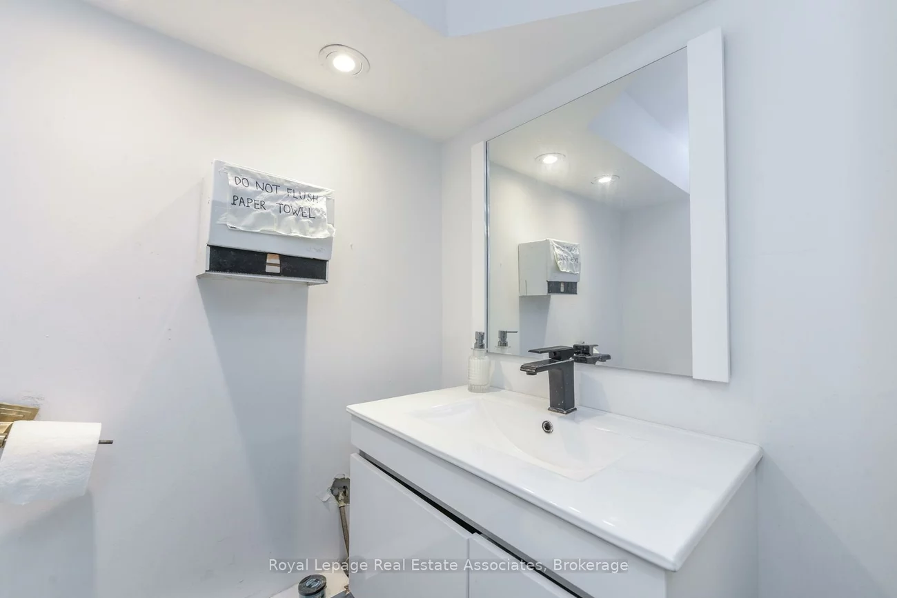 671, Queen, Niagara, Toronto