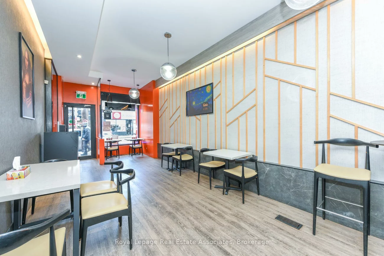 671, Queen, Niagara, Toronto