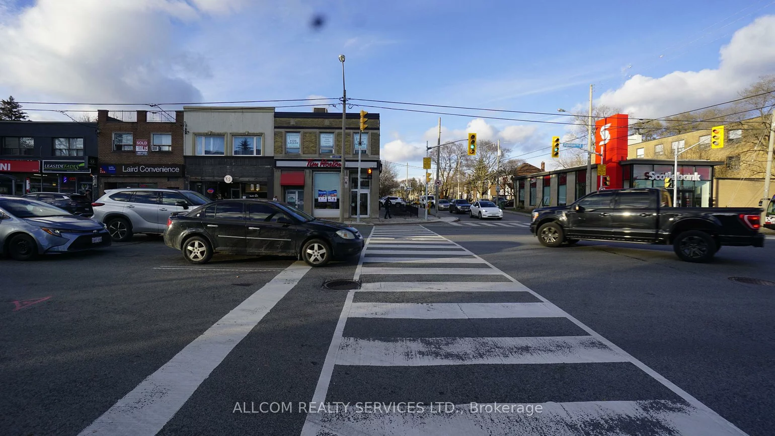 876, Eglinton, Leaside, Toronto