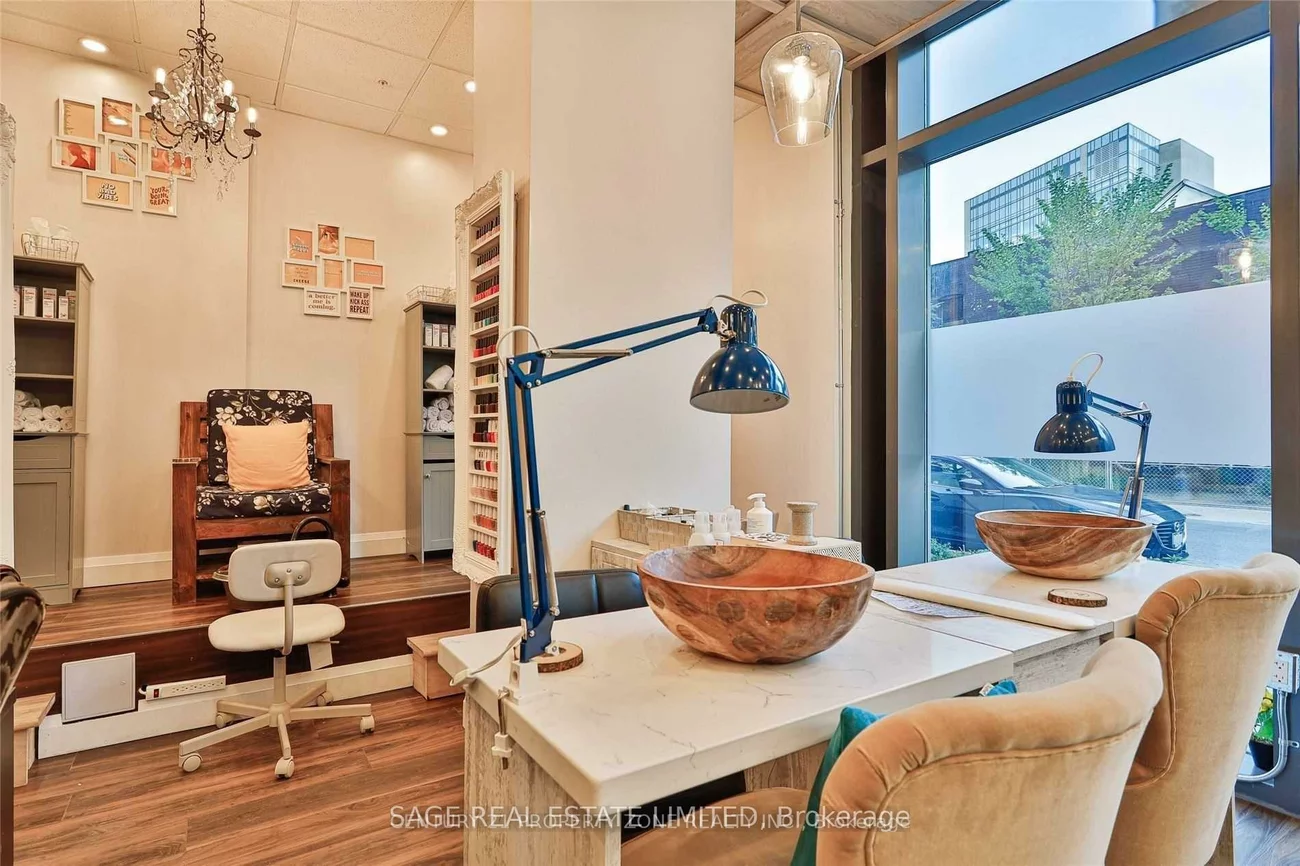 92, Sudbury, Little Portugal, Toronto