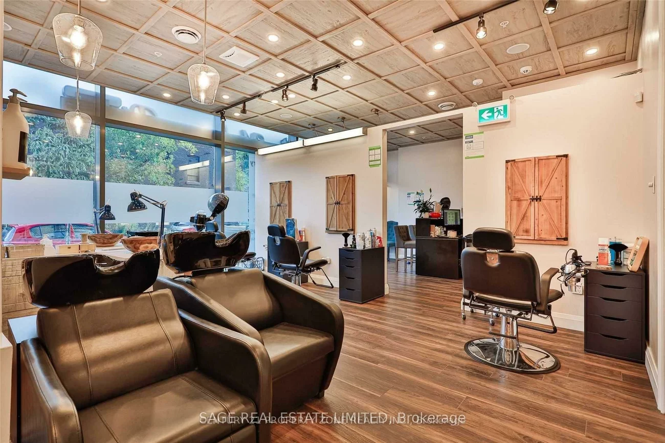 92, Sudbury, Little Portugal, Toronto