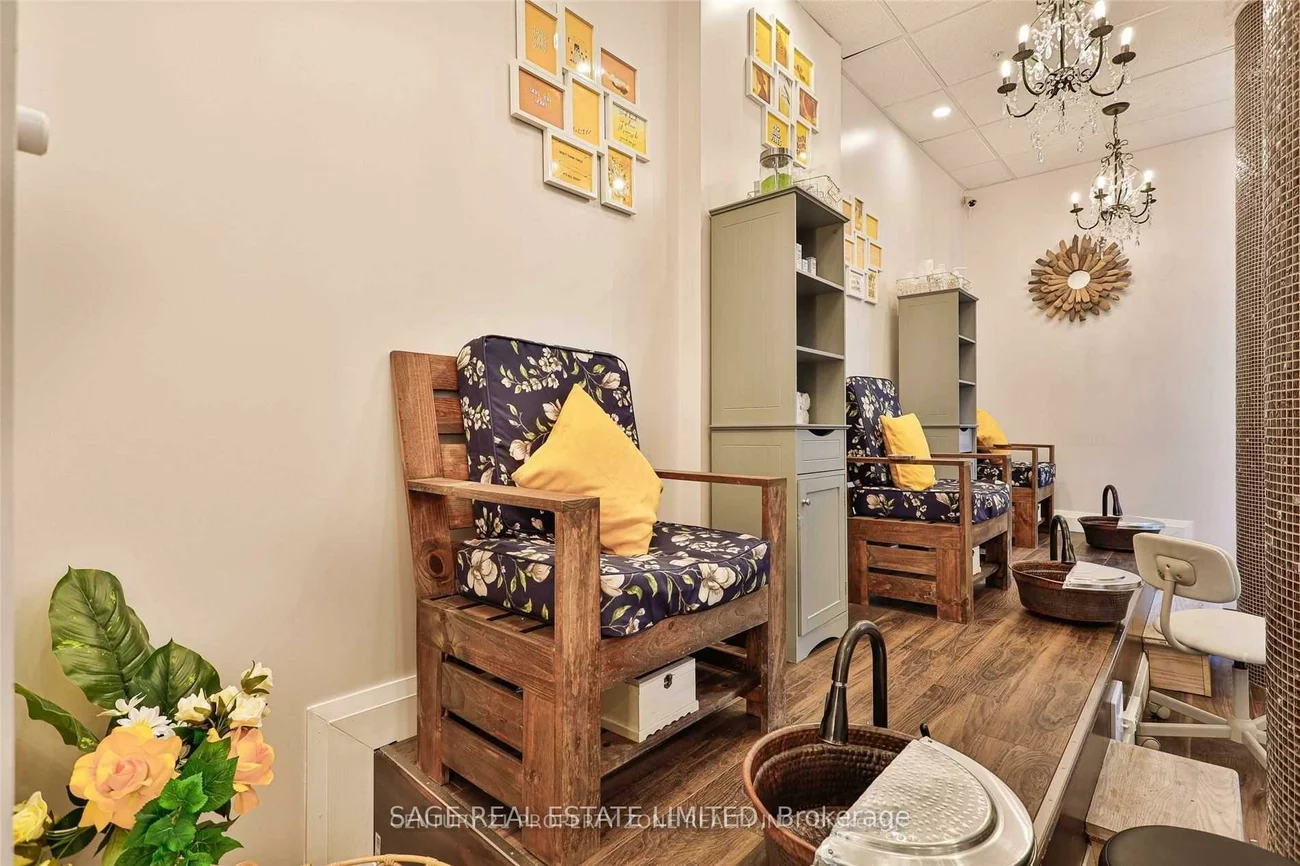 92, Sudbury, Little Portugal, Toronto