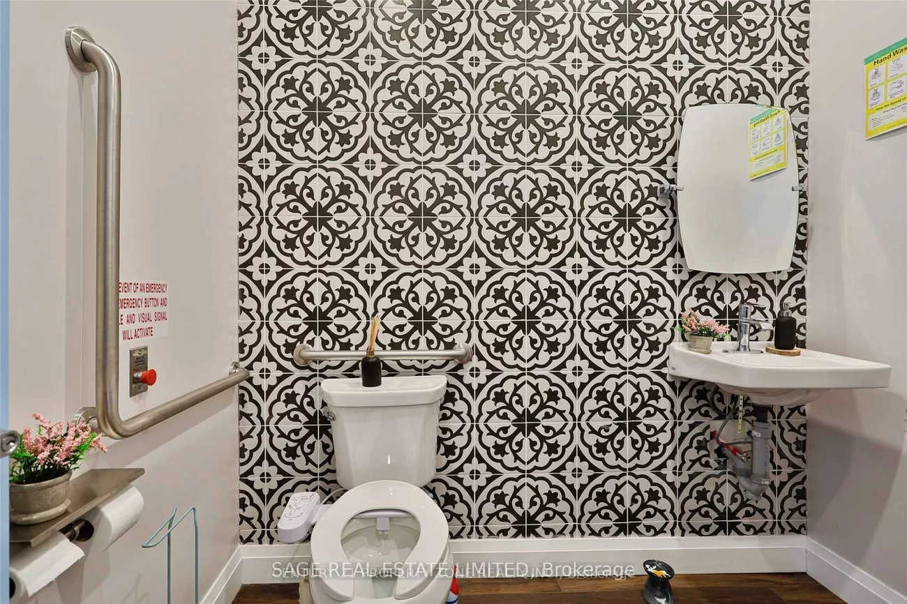 92, Sudbury, Little Portugal, Toronto