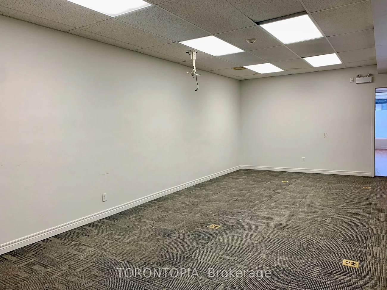 821, Bloor, Palmerston-Little Italy, Toronto