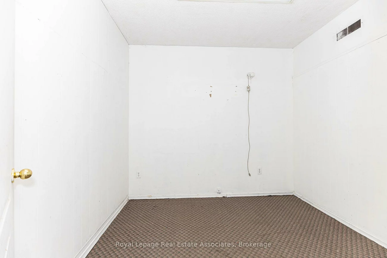 654, Bloor, Annex, Toronto