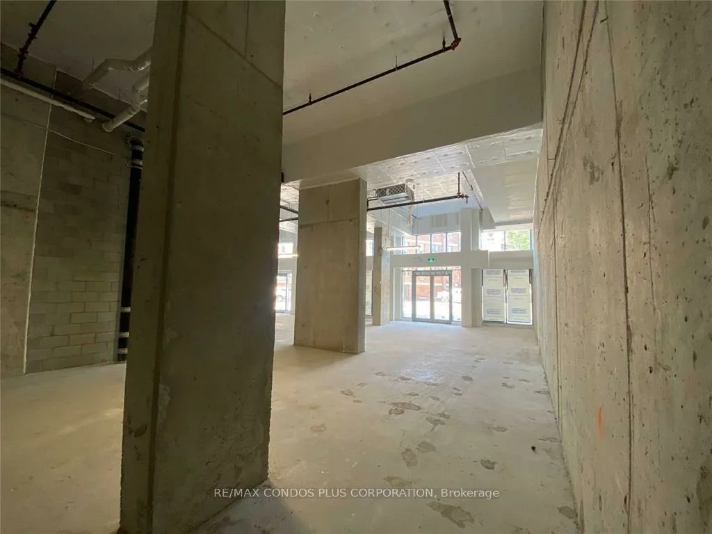 231, Dundas, Moss Park, Toronto