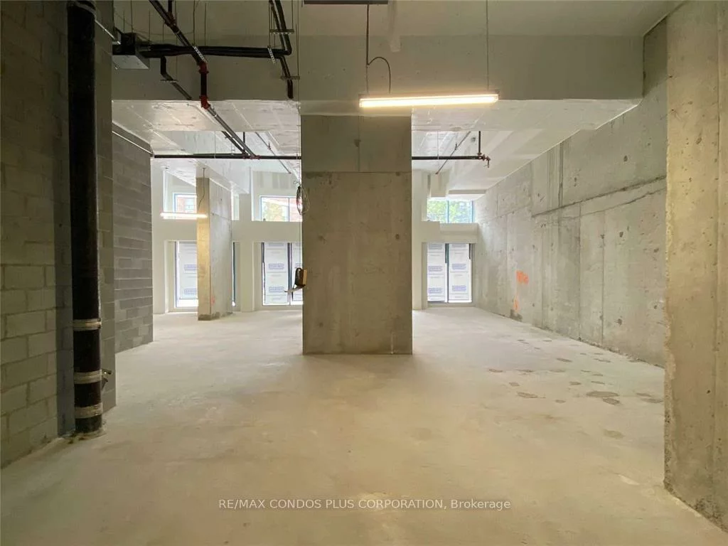 231, Dundas, Moss Park, Toronto