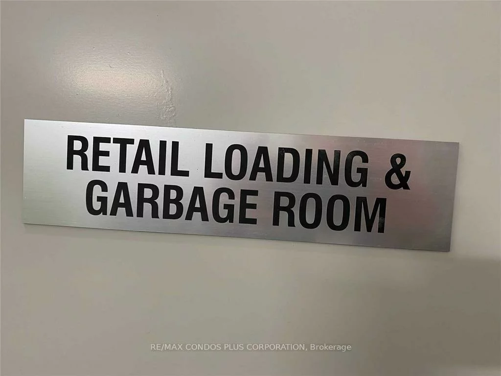 231, Dundas, Moss Park, Toronto