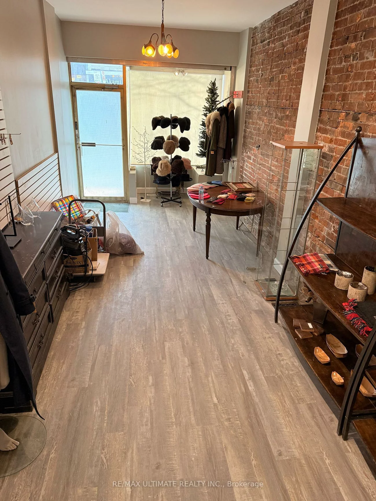 820, Dundas, Trinity-Bellwoods, Toronto