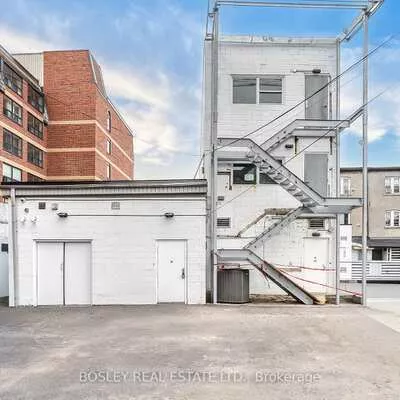 2579, Yonge, Mount Pleasant East, Toronto