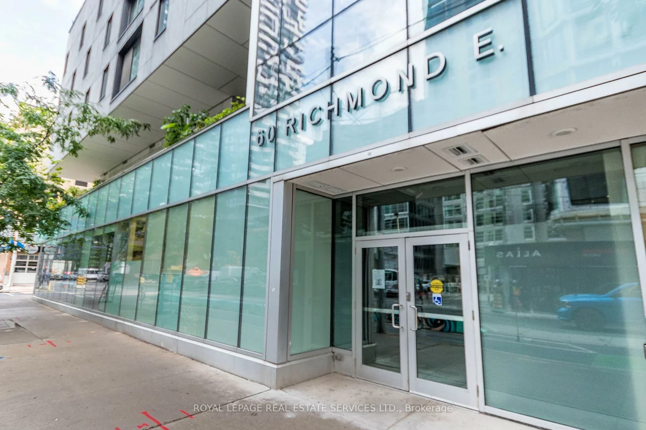 60, Richmond, Church-Yonge Corridor, Toronto