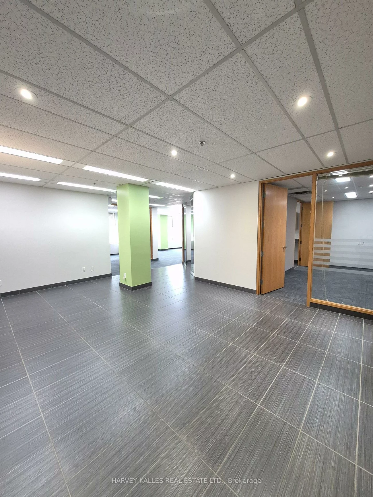 45, Sheppard, Willowdale East, Toronto