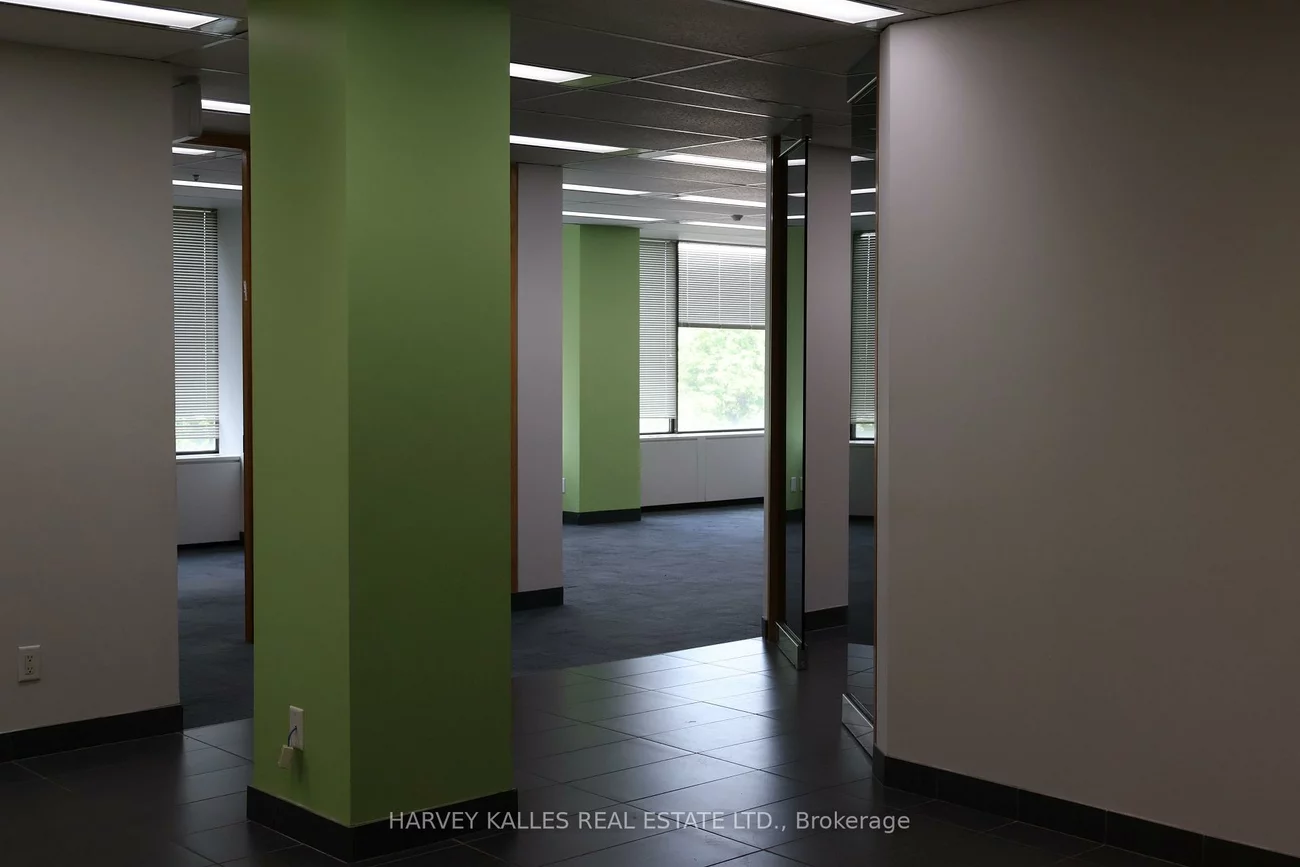 45, Sheppard, Willowdale East, Toronto