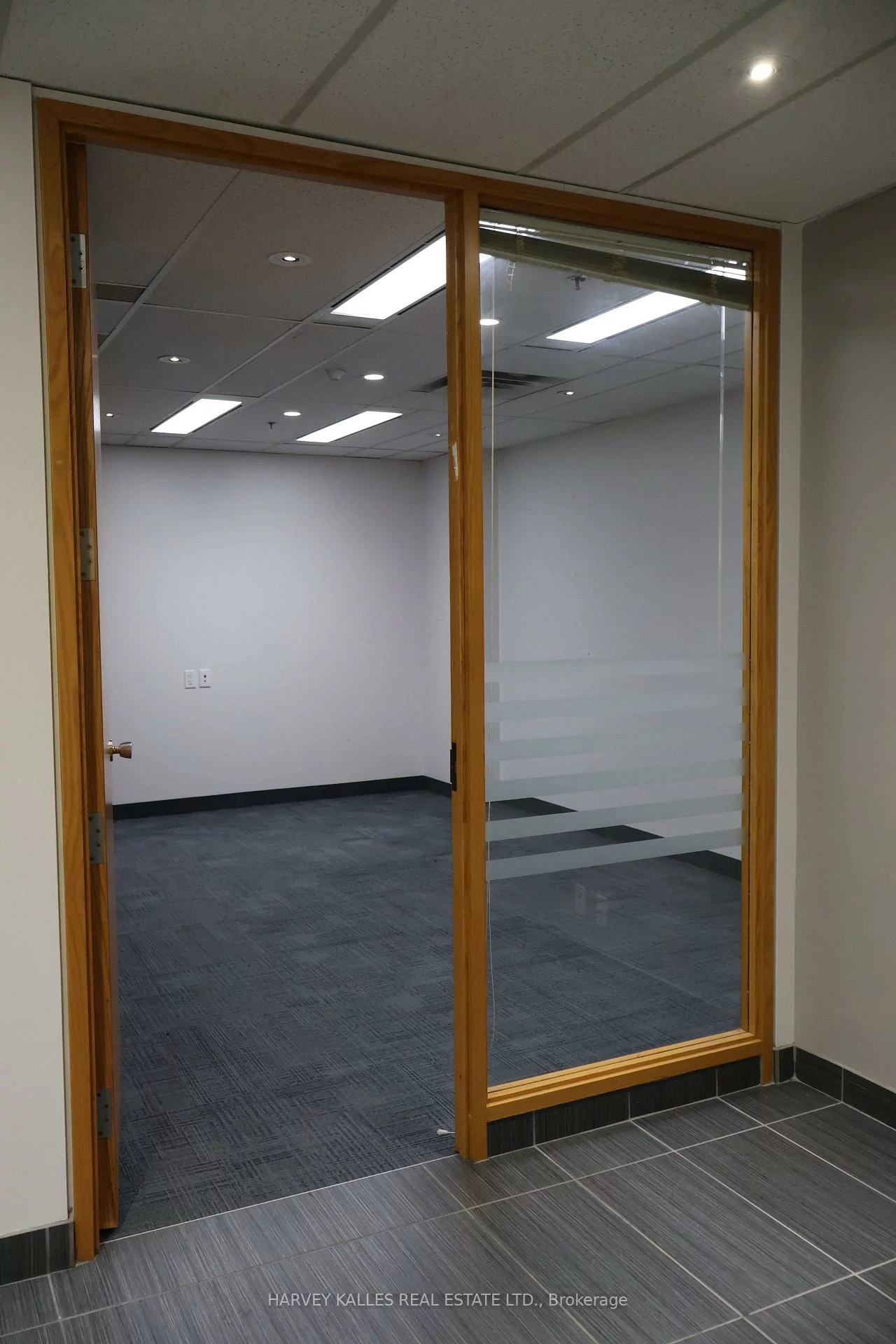 45, Sheppard, Willowdale East, Toronto