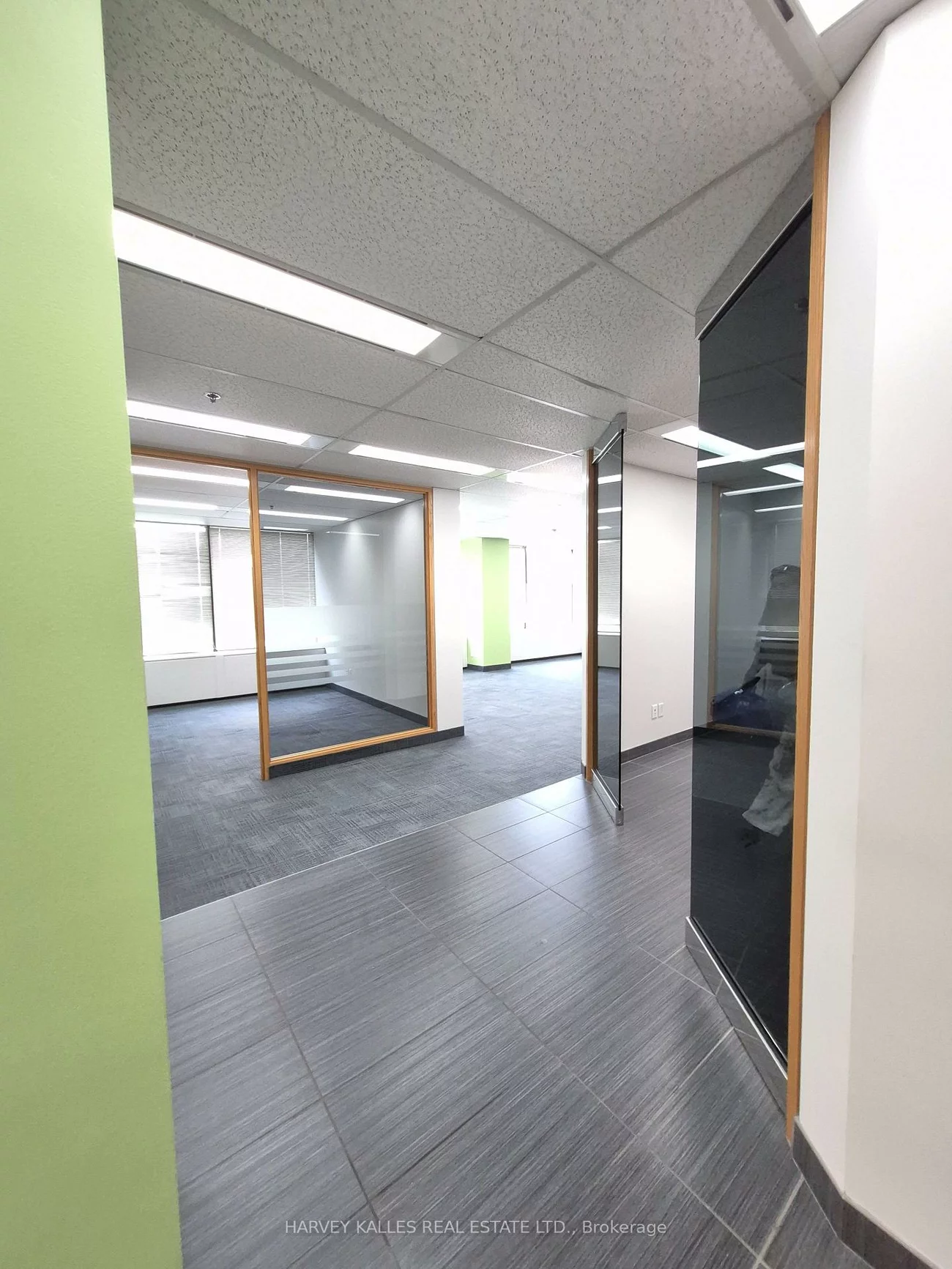 45, Sheppard, Willowdale East, Toronto