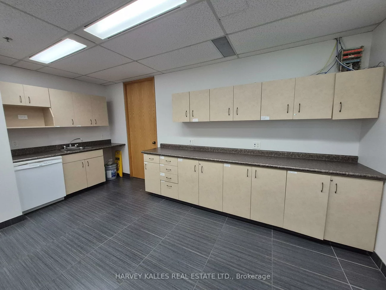 45, Sheppard, Willowdale East, Toronto