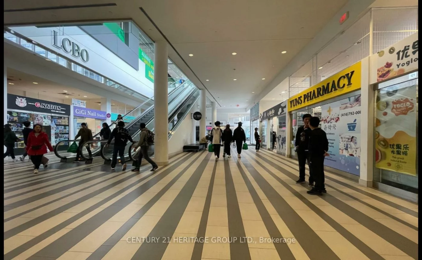 4750, Yonge, Lansing-Westgate, Toronto