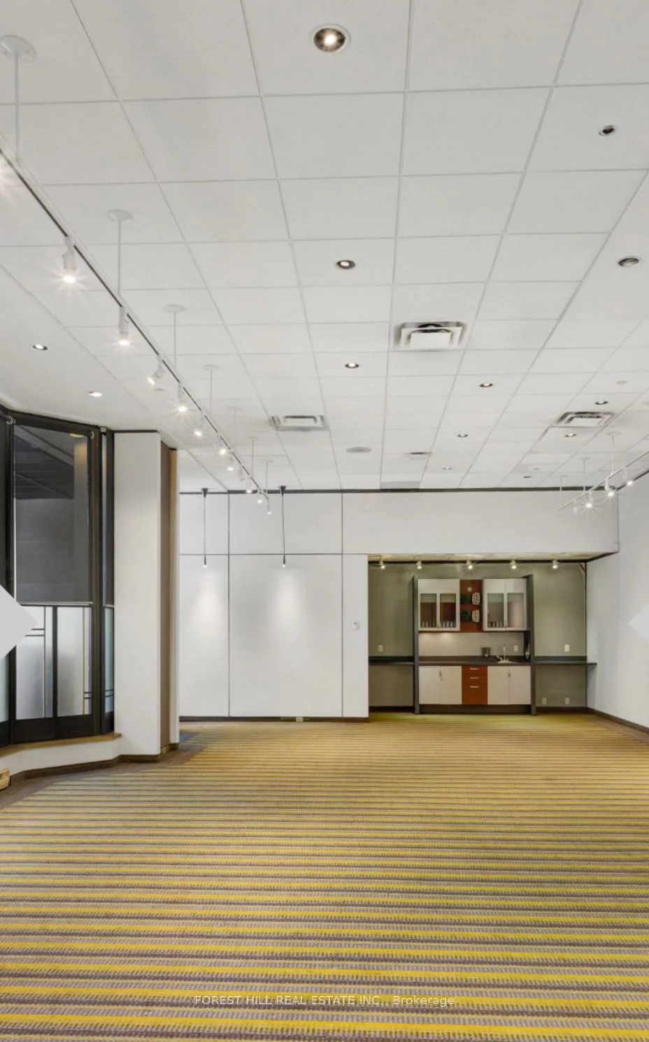 33, Gerrard, Bay Street Corridor, Toronto