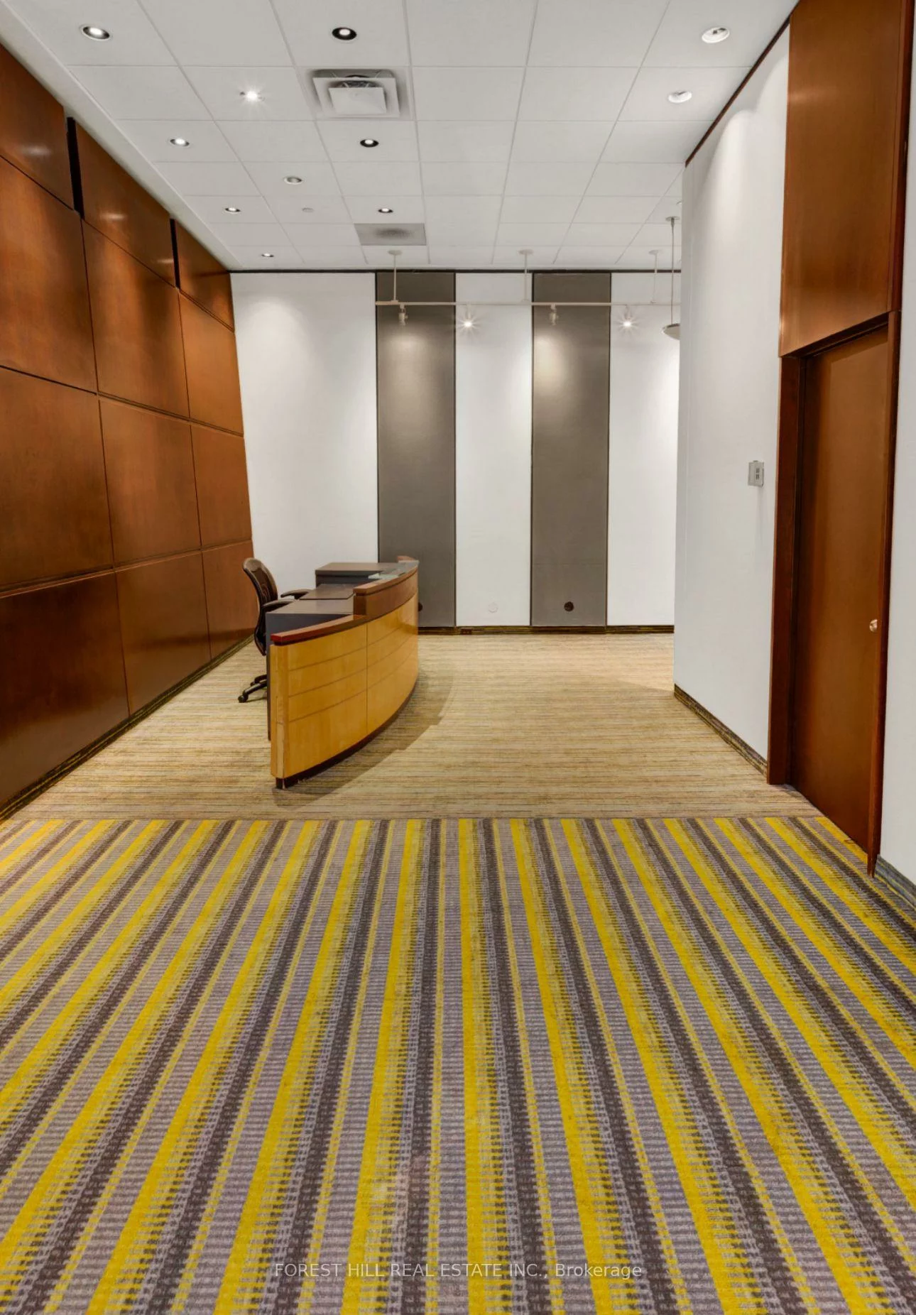 33, Gerrard, Bay Street Corridor, Toronto