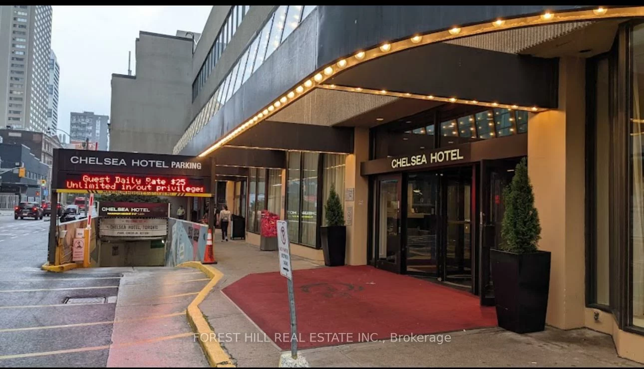 33, Gerrard, Bay Street Corridor, Toronto