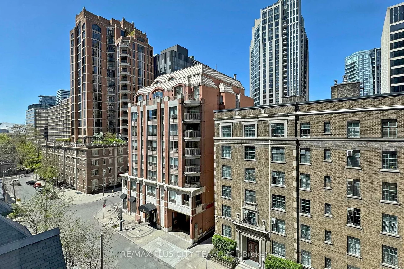 7, St. Thomas, Bay Street Corridor, Toronto