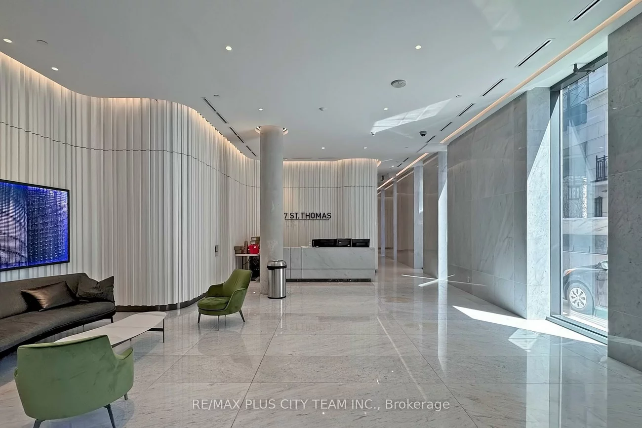 7, St. Thomas, Bay Street Corridor, Toronto