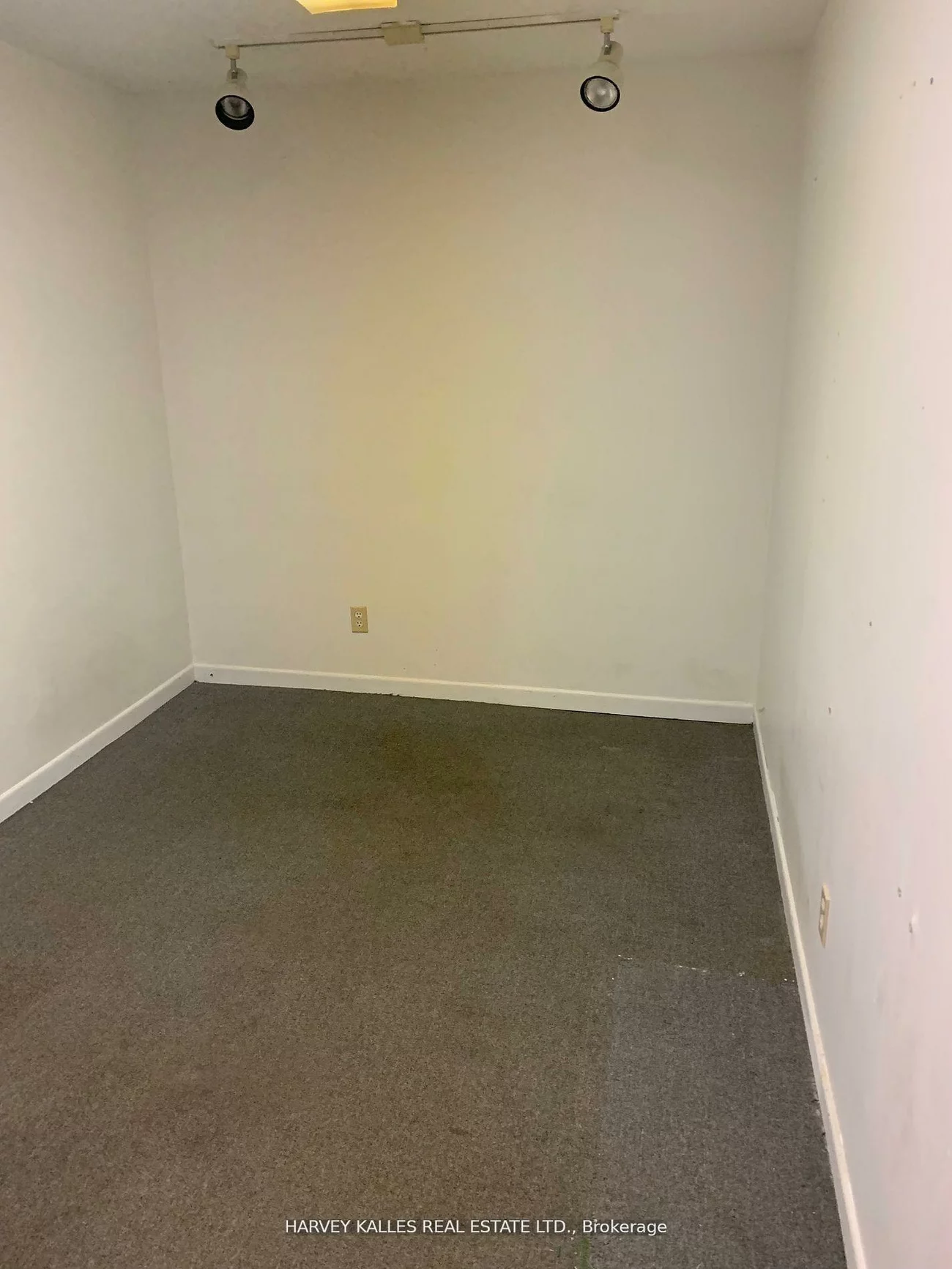 258, Wilson, Clanton Park, Toronto