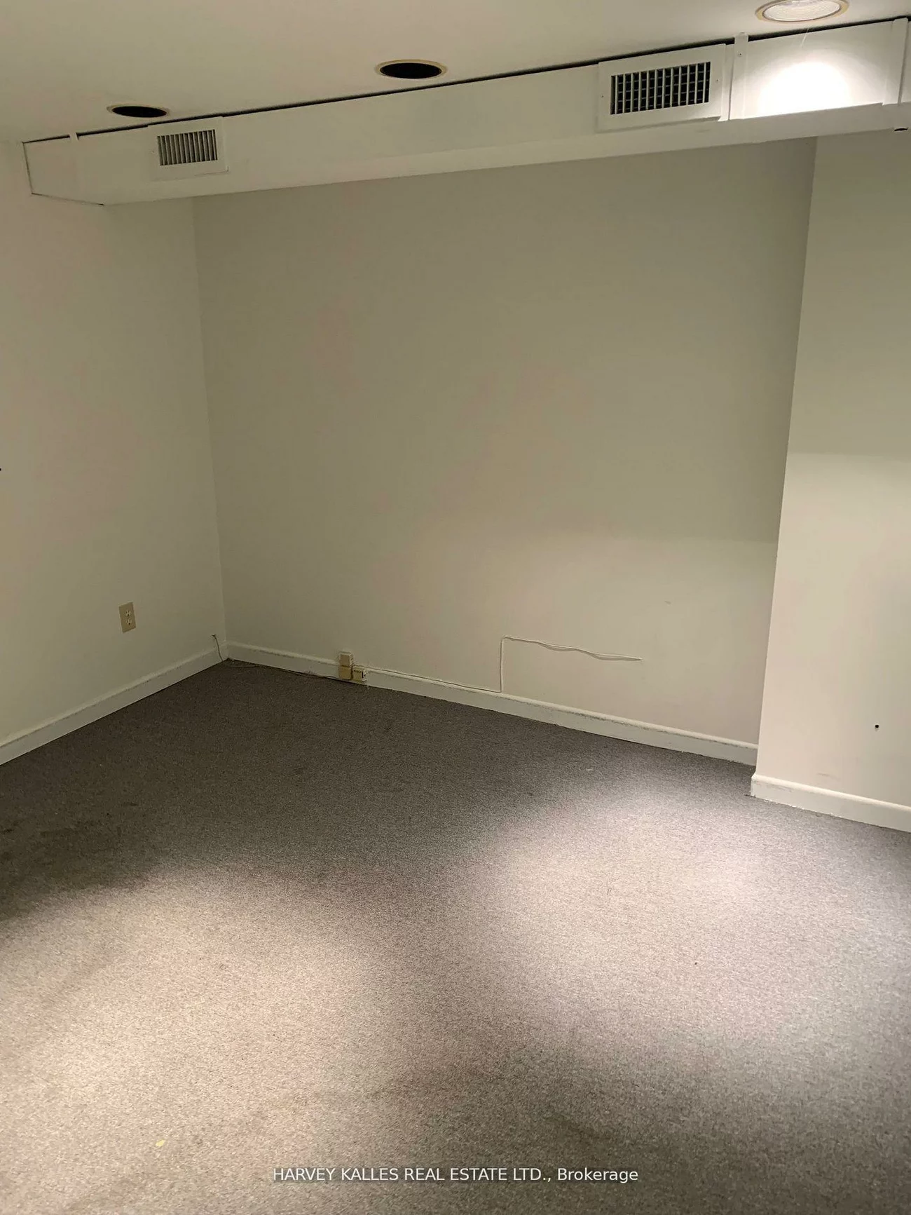 258, Wilson, Clanton Park, Toronto