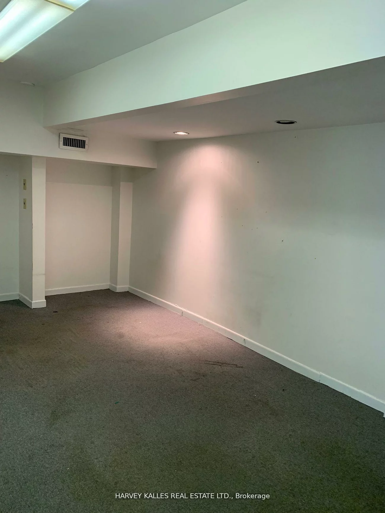 258, Wilson, Clanton Park, Toronto