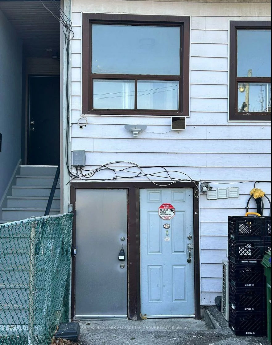 728, St Clair, Humewood-Cedarvale, Toronto