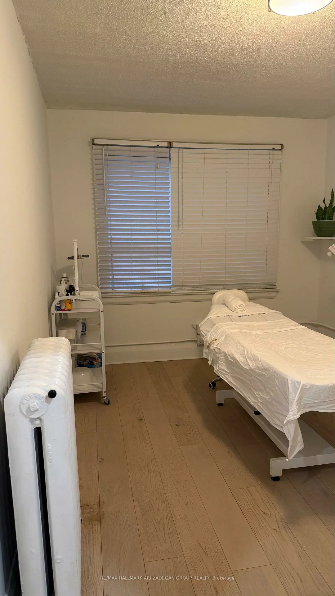 728, St Clair, Humewood-Cedarvale, Toronto