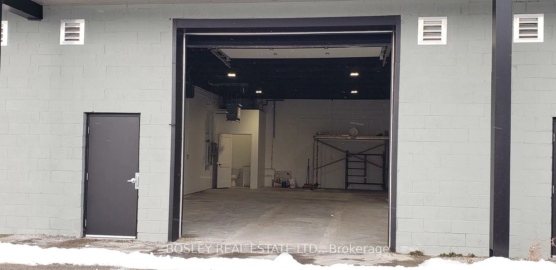 45, Industrial, Thorncliffe Park, Toronto