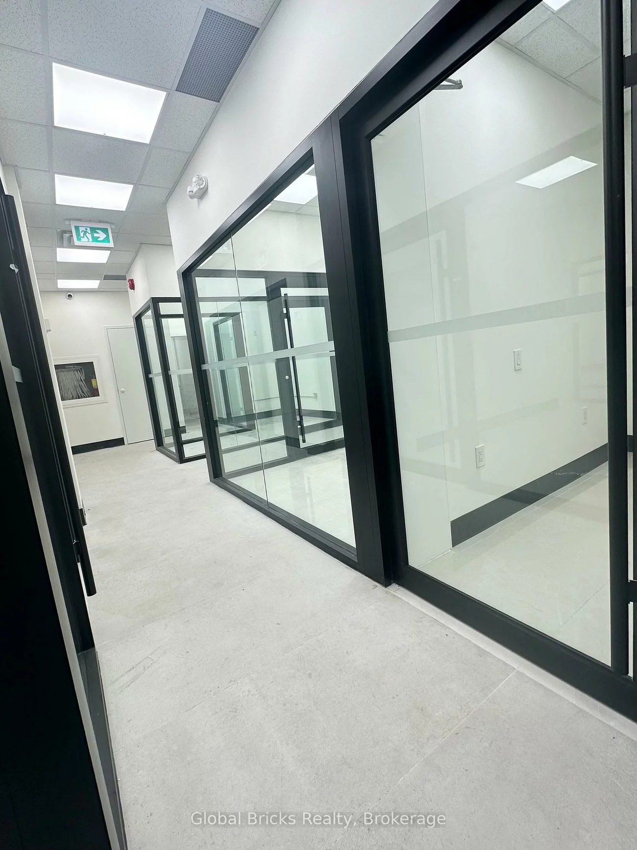 107, Church, Church-Yonge Corridor, Toronto