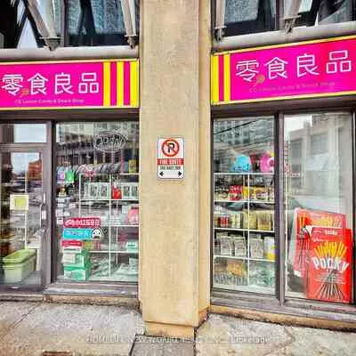 10, Newtown, Willowdale East, Toronto