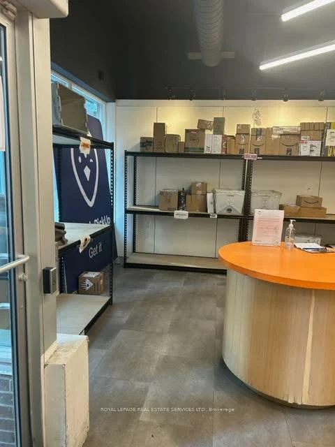 609, Church, Church-Yonge Corridor, Toronto