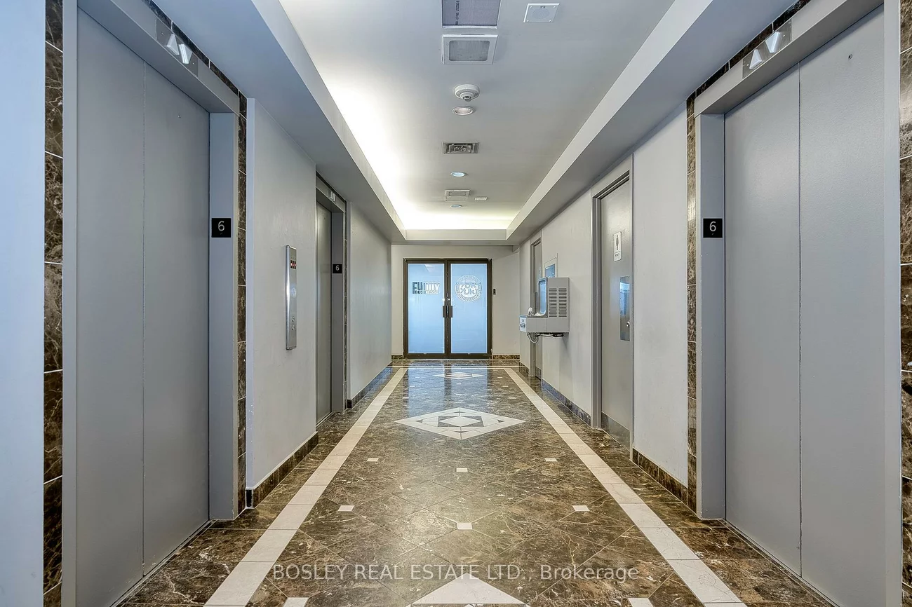920, Yonge, Annex, Toronto