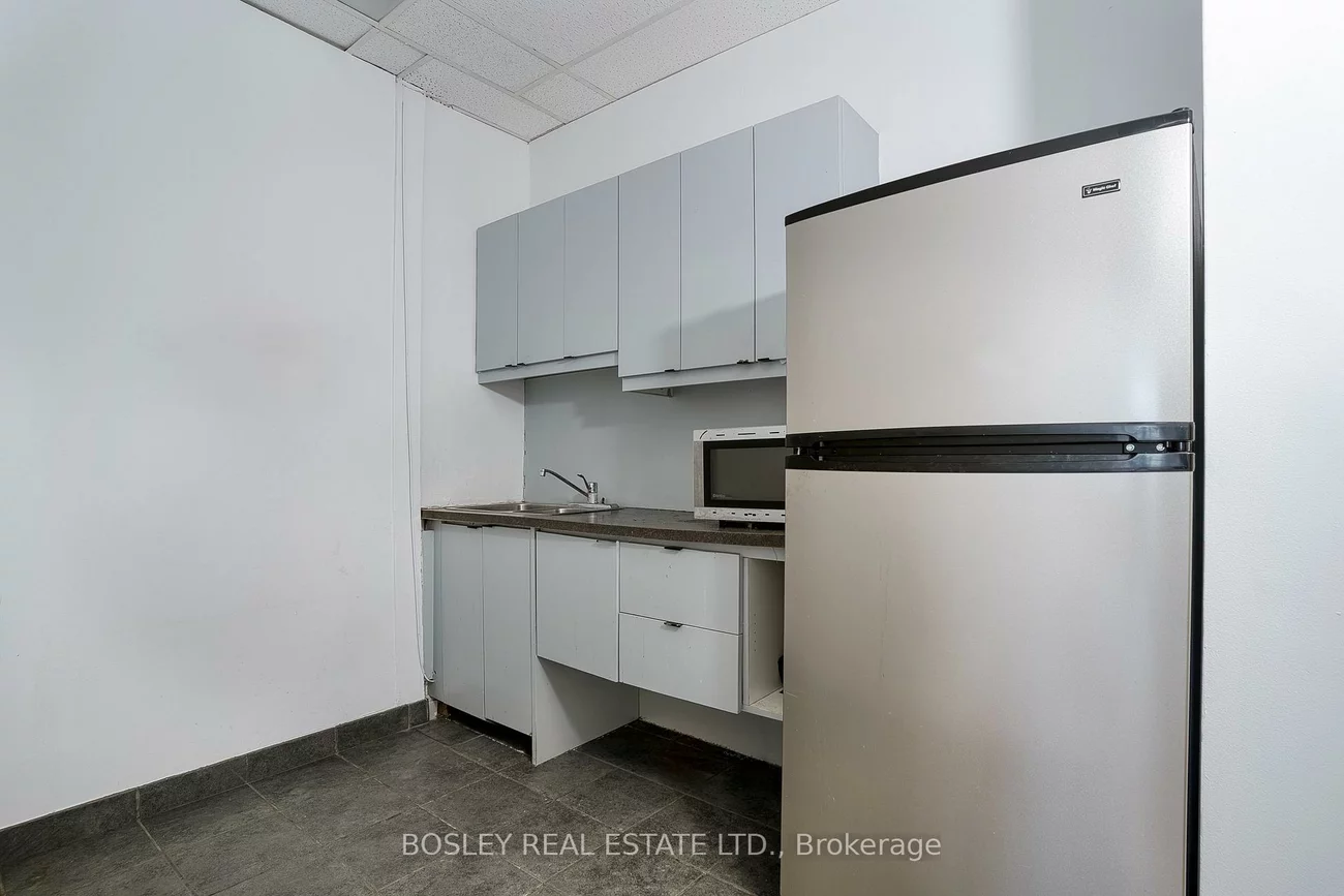 920, Yonge, Annex, Toronto