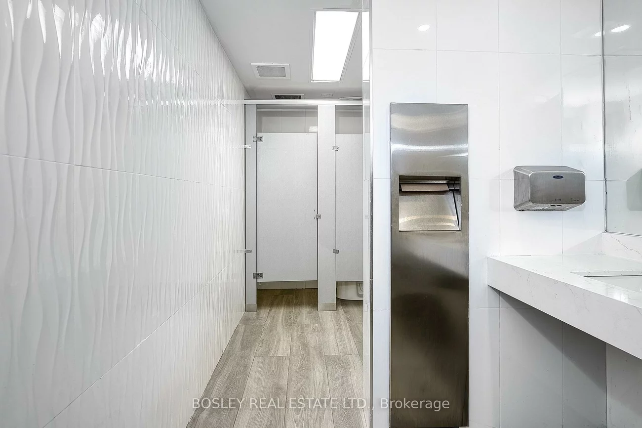 920, Yonge, Annex, Toronto