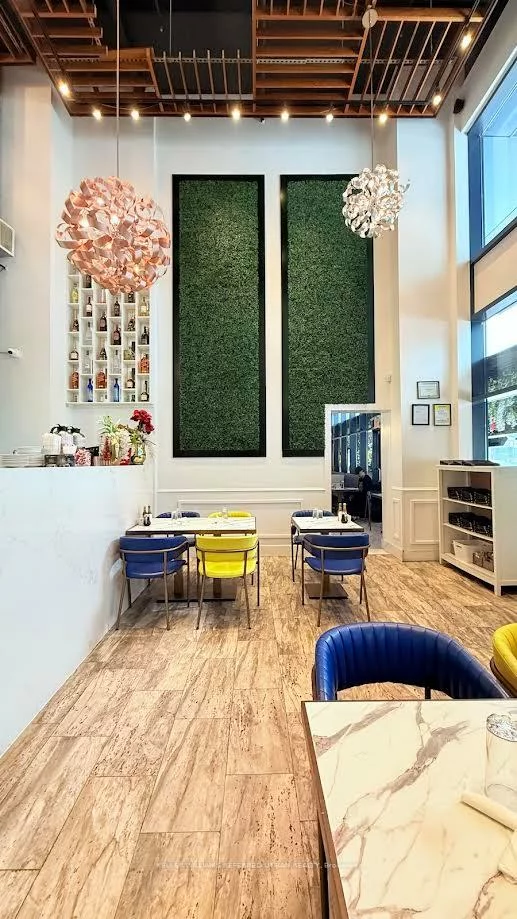 352, Front, Waterfront Communities C1, Toronto