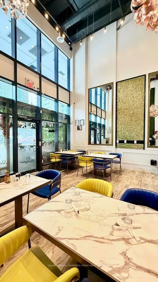 352, Front, Waterfront Communities C1, Toronto