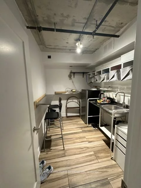 968, Queen, Dufferin Grove, Toronto