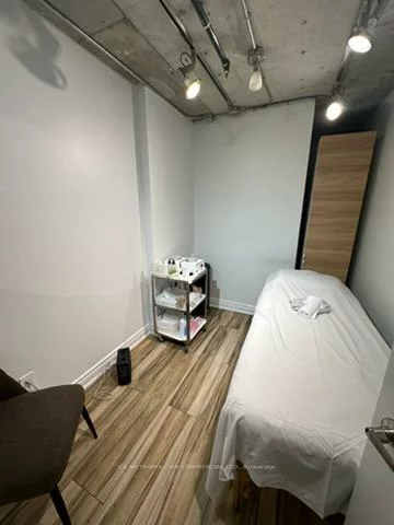 968, Queen, Dufferin Grove, Toronto