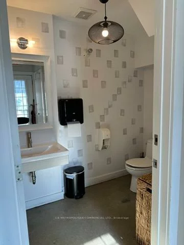 968, Queen, Dufferin Grove, Toronto