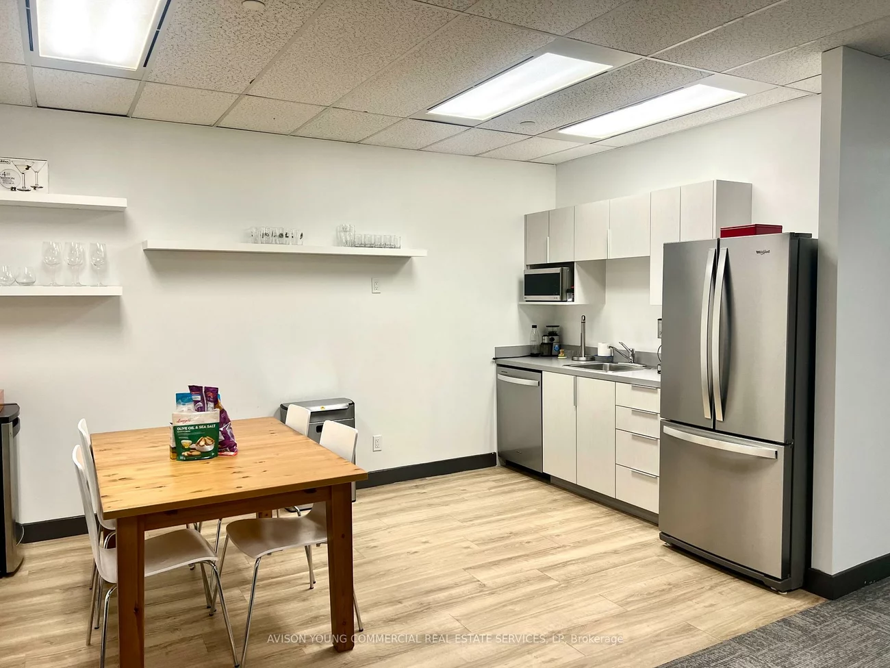 170, University, Bay Street Corridor, Toronto