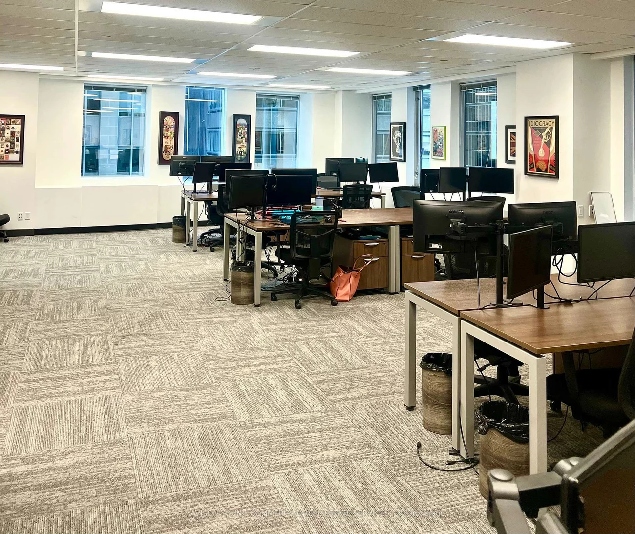 170, University, Bay Street Corridor, Toronto