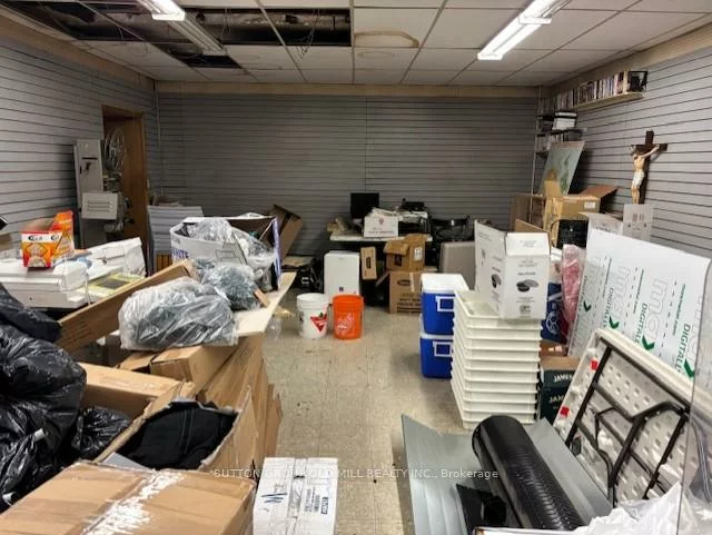 604, College, Palmerston-Little Italy, Toronto